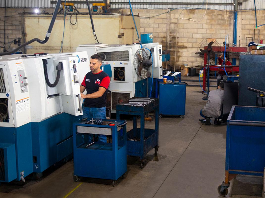 Centro de distribuição fitness para entrega rápida de equipamentos